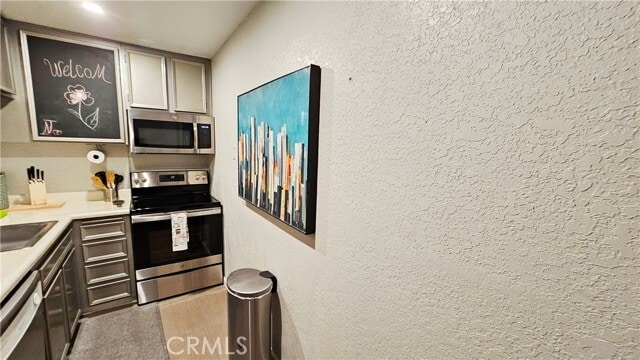Building Photo - 2825 N Los Felices Rd
