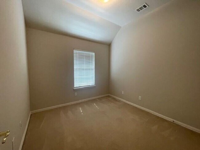 Building Photo - 3710 White River Dr