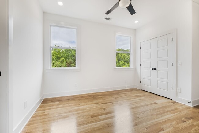 Building Photo - 111 Sadler Ct
