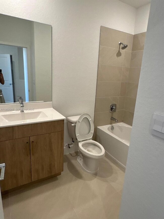 Building Photo - 17108 SW 2nd Cir