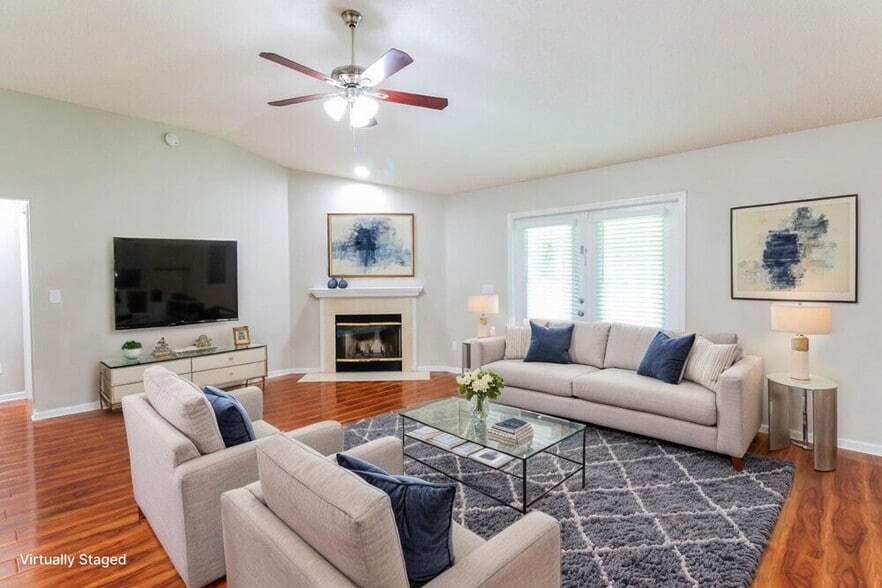 Building Photo - 717 S Lake Cunningham Ave