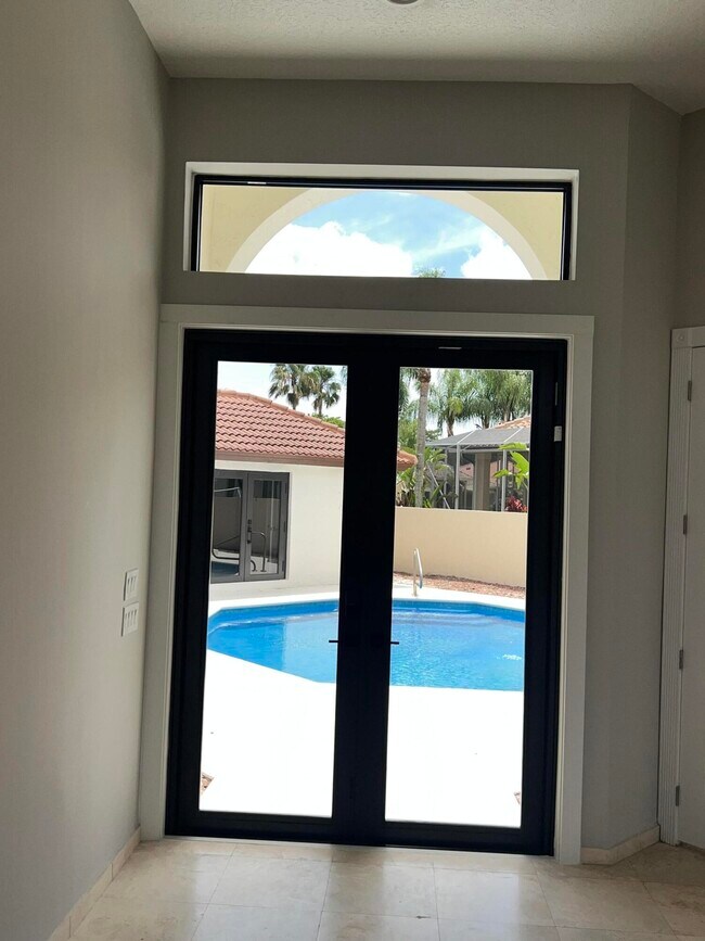 Building Photo - 20077 Palm Island Dr