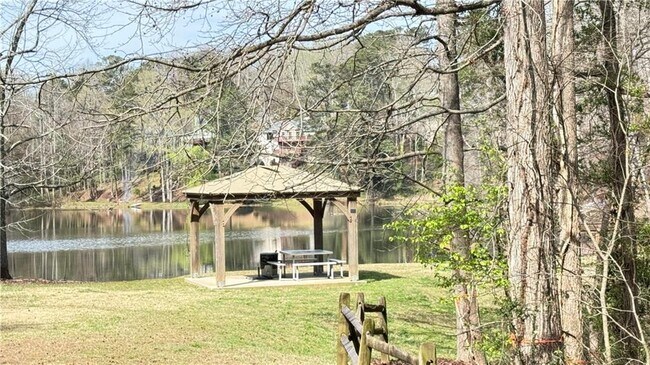 Building Photo - 177 Plantation Trce