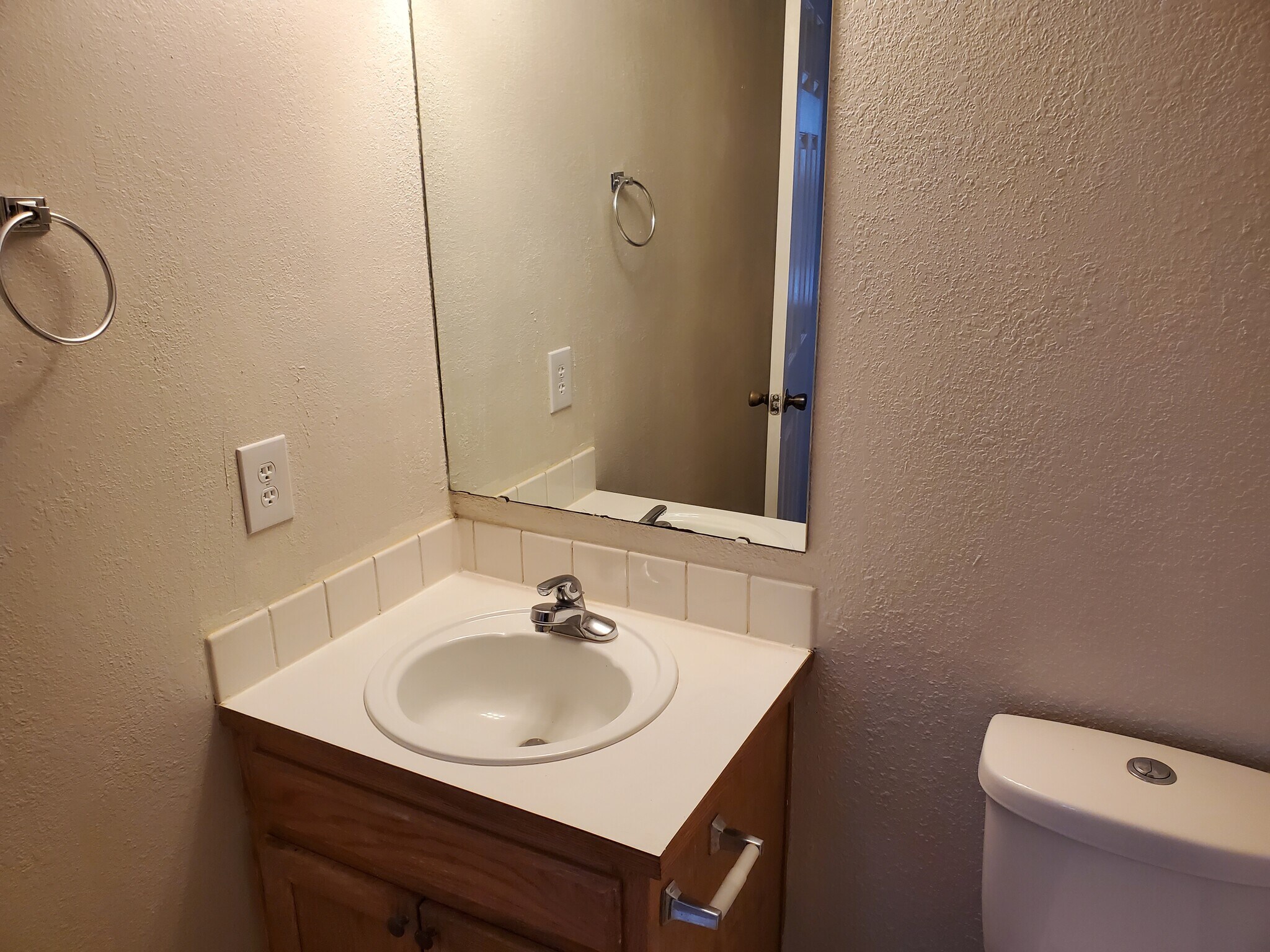 Building Photo - 428 Kays Ln