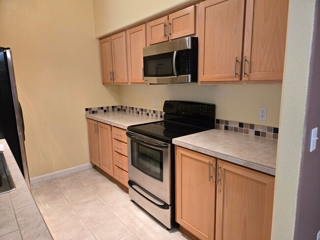 Building Photo - Wonderful Overlook at Timberland 1 BR 1 BA Condo