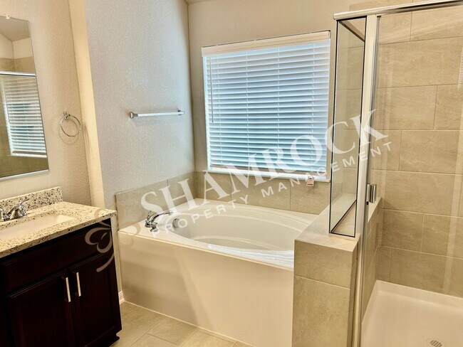 Building Photo - 10233 Driskill Dr