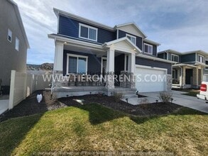 Building Photo - This property offers a NO DEPOSIT option available for qualified renters!