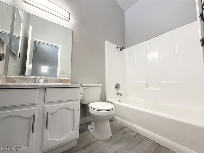 Building Photo - 5187 Garden Ln