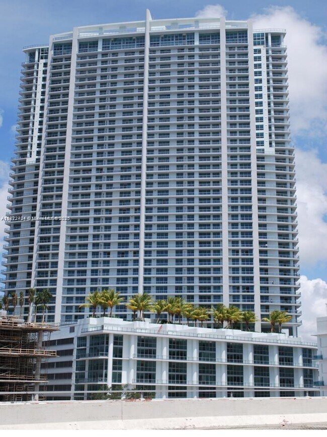 Building Photo - 90 SW 3rd St