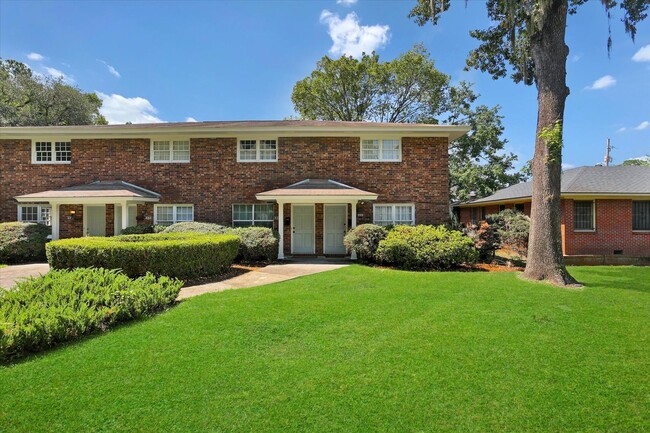 Primary Photo - Newly Renovated Townhome near Ardsley!