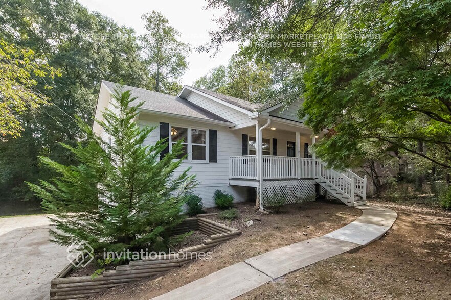 Building Photo - 325 Hill Crest Cir