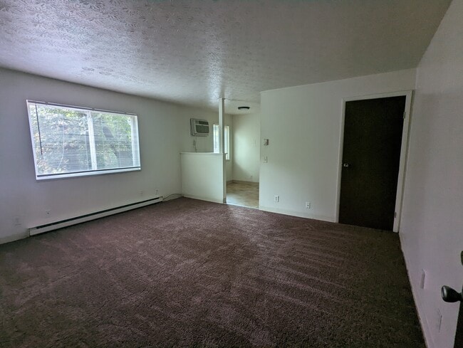 Building Photo - 345 Hampshire Dr