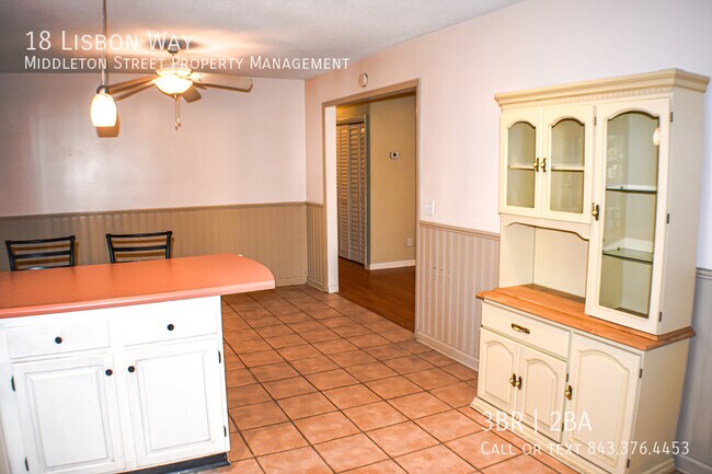 Building Photo - 18 Lisbon Way