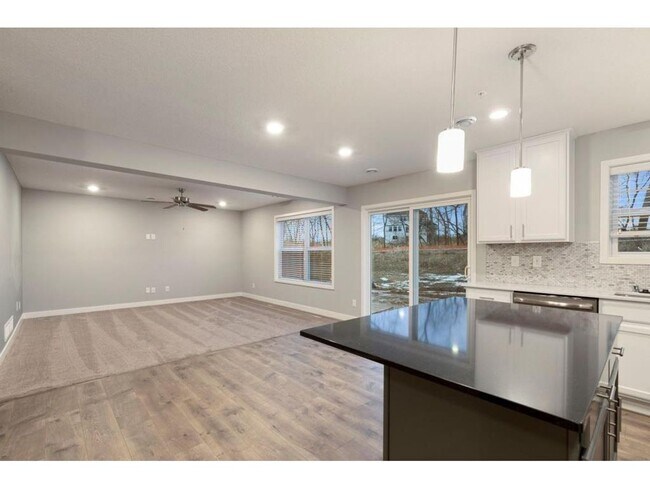 Building Photo - 13946 Lupine Trail NE