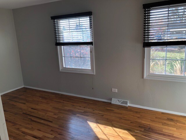 Building Photo - Gorgeous 3-Bedroom Home in Denver with High Curbside Appeal - AVAILABLE JUNE 1st!!