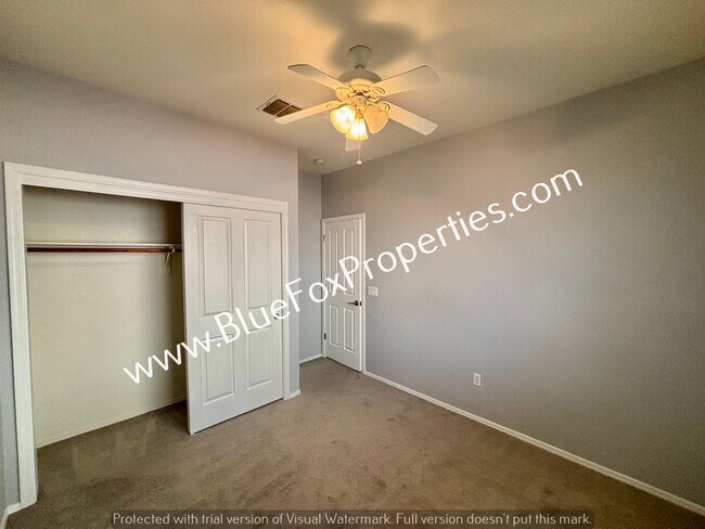 Building Photo - 11930 W Heyburn Dr