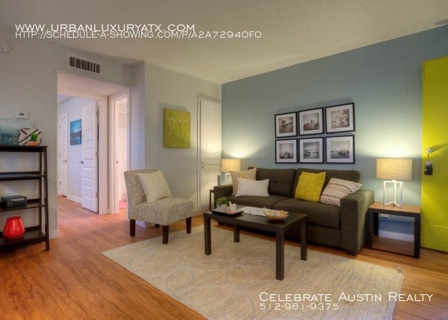 Building Photo - Duet on 39th