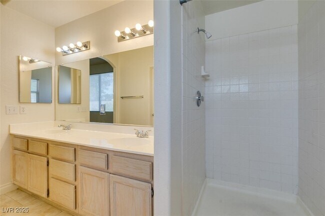 Building Photo - 2510 Roaring Lion Ave