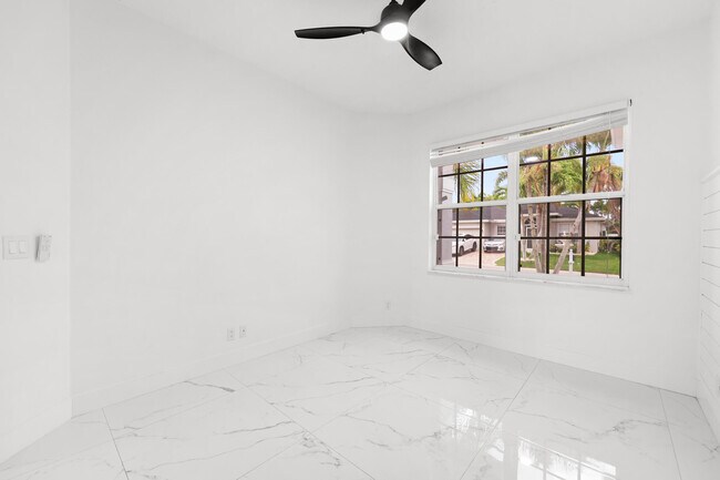 Building Photo - 1209 Olympic Cir