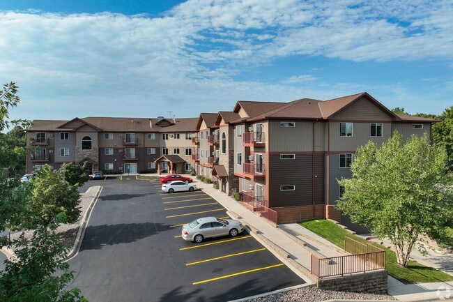 Building Photo - Cedar Pointe Apartment Homes LLC