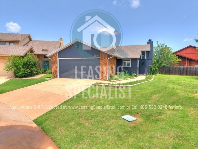 Building Photo - 2 Bed 2 Bath Garden Home in SW OKC's The R...