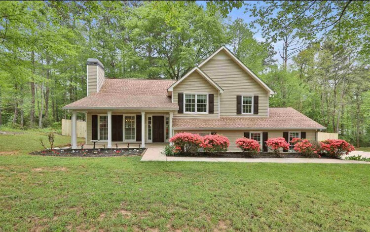 Primary Photo - 18 Happy Valley Estates Dr