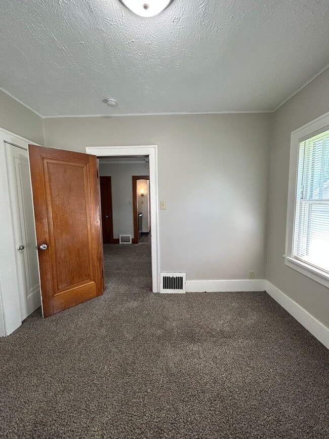 Building Photo - 3516 N 47th Ave