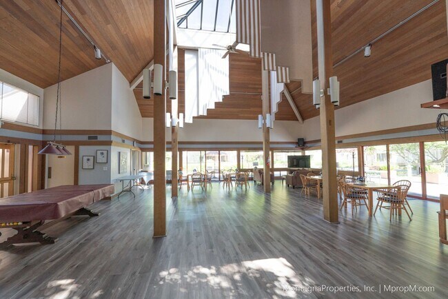 Building Photo - Amazing Downtown Los Gatos Location * One ...