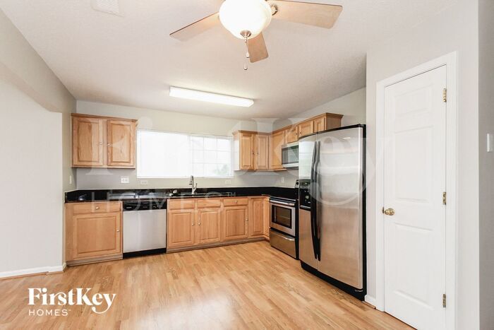 Building Photo - 355 Creekview Dr