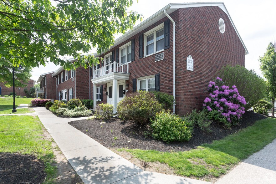 The Fairways 200a E Mountain St Worcester MA 01606 Apartment Finder