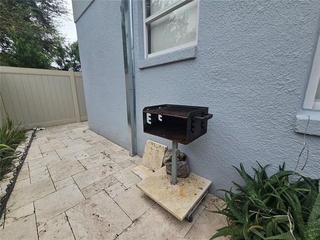 Building Photo - 12913 Islamorada Dr