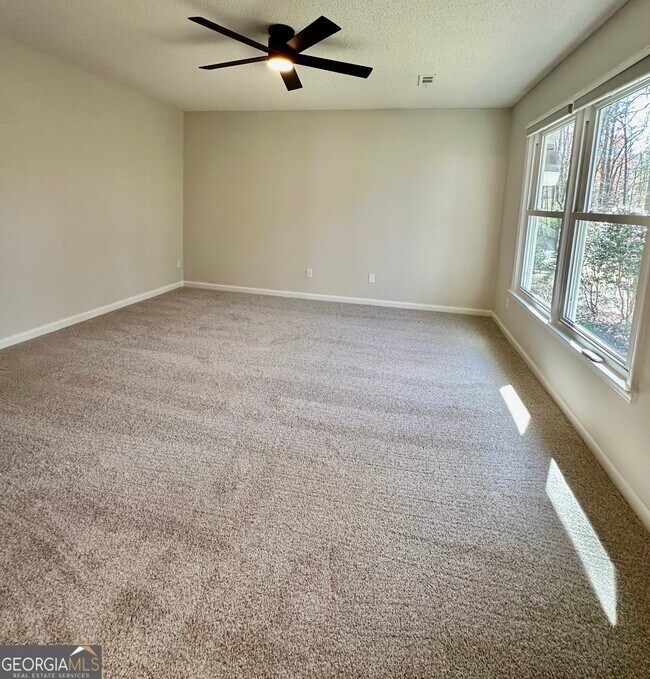 Building Photo - 157 Rockspray Ridge
