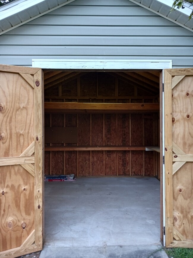 Building Photo - 103 Bobwhite Cir