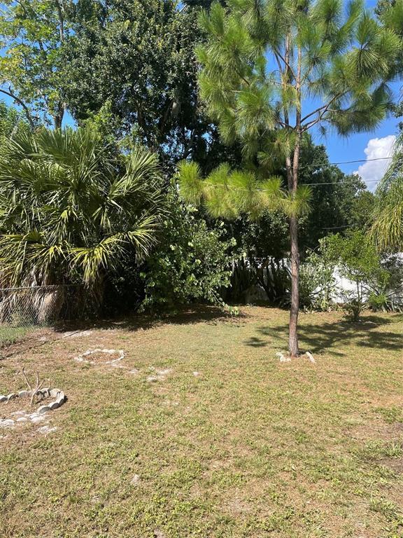 Building Photo - 311 Lakedale Dr