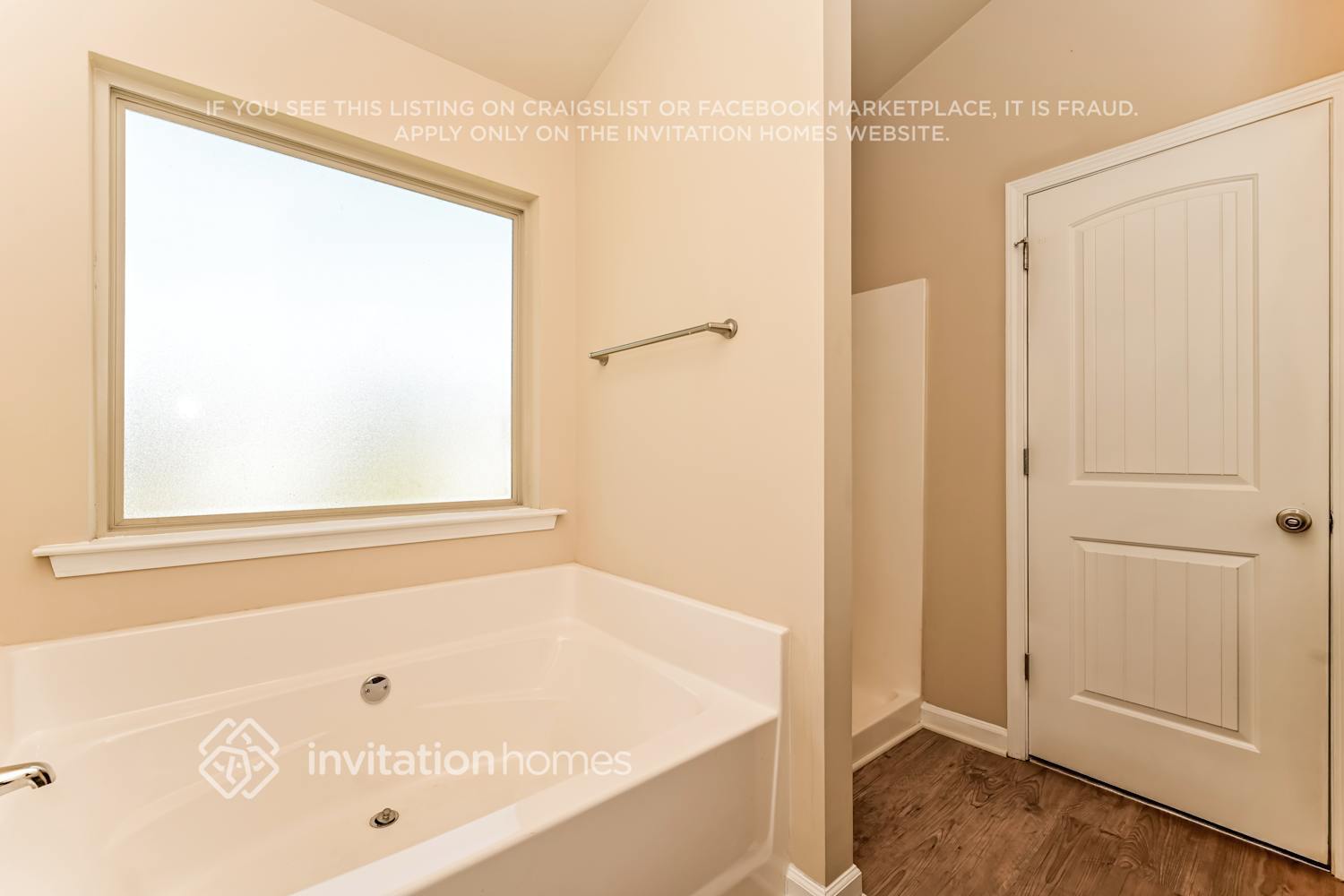 Building Photo - 127 Biscayne Terrace