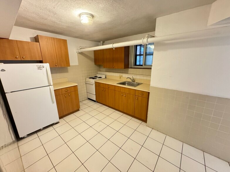 Building Photo - 17 Price Rd