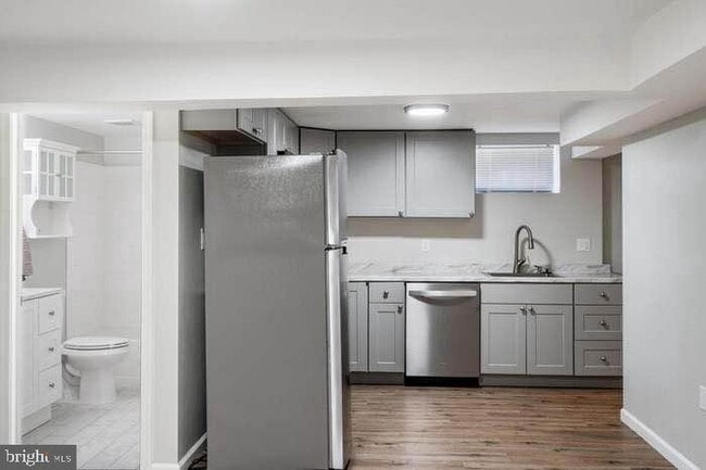 Building Photo - 4108 Kenny St