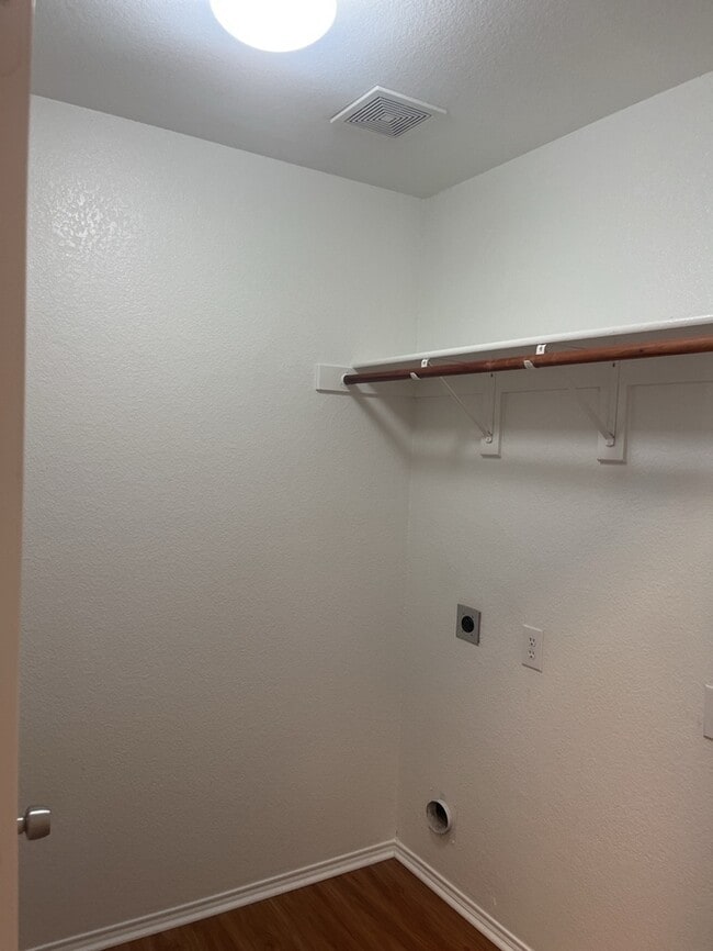 Building Photo - Eagle Mountain ISD! 3/2/2