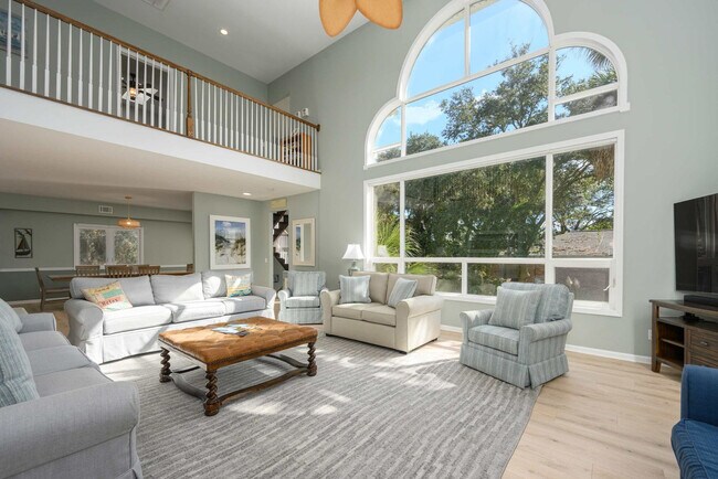 Building Photo - 3 Cassina Ln