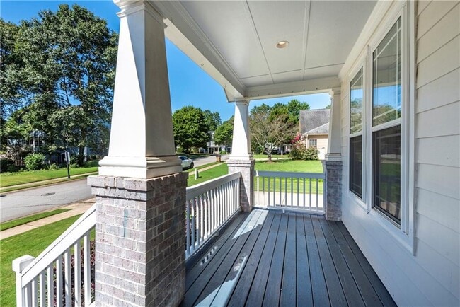 Building Photo - 5707 Community Ln