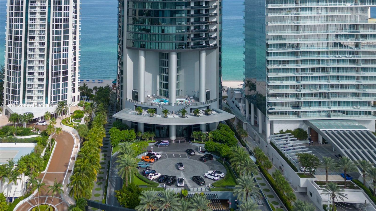 Building Photo - 18555 Collins Ave