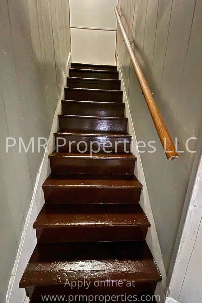 Building Photo - 916 S 18th St