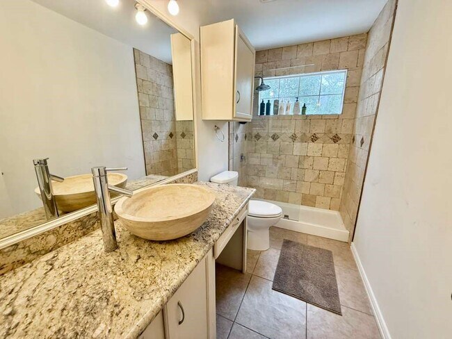 Building Photo - 65 S Hidden View Cir