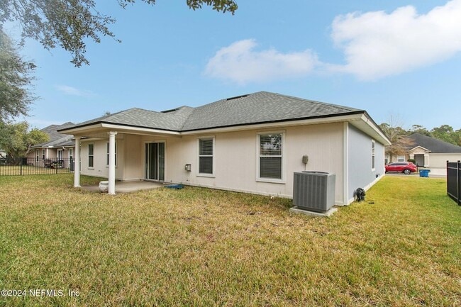Building Photo - 14018 Fish Eagle Dr E