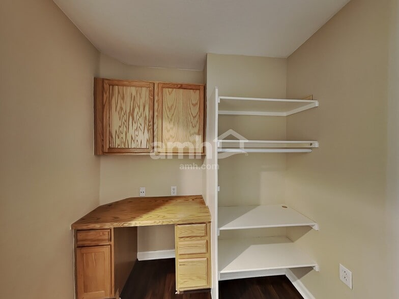 Building Photo - 1473 Bergen Rock St