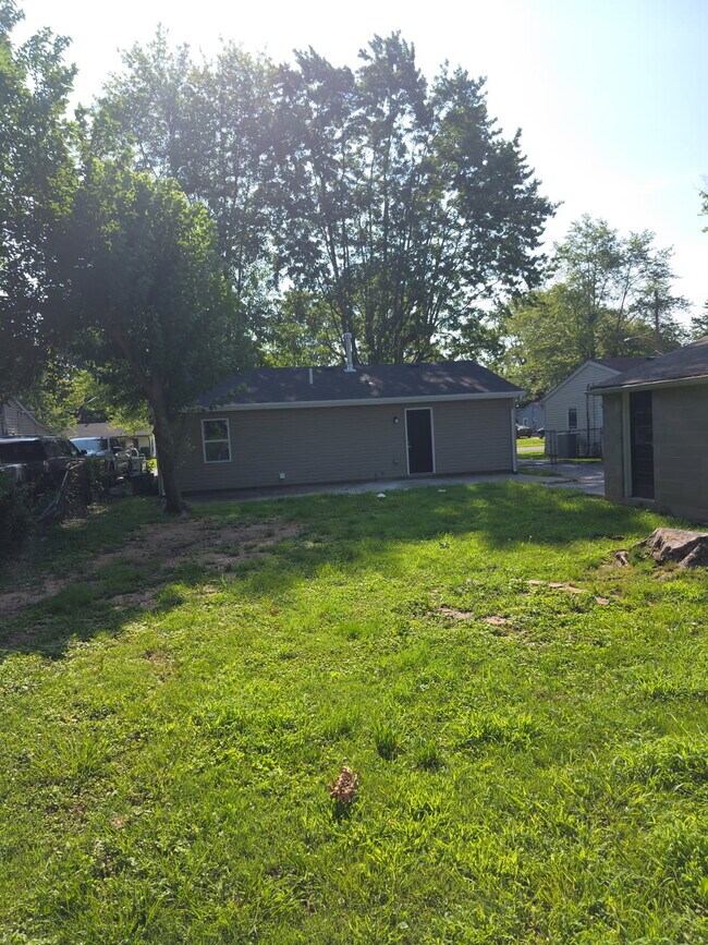 Building Photo - 5510 Halstead Ave