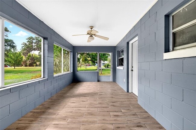 Building Photo - 3423 SW 27th St