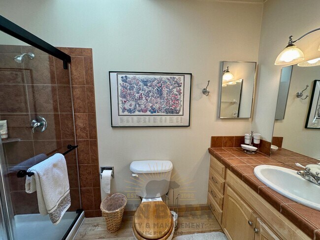 Building Photo - Beautiful Home on the Creek in Glenrock! - Summer pool in complex!