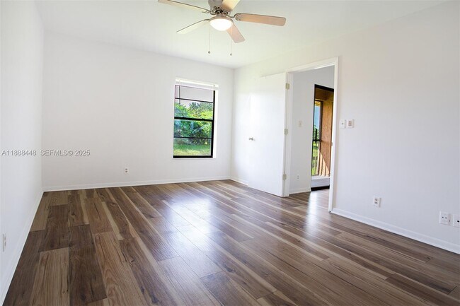 Building Photo - 9431 Boca Cove Cir