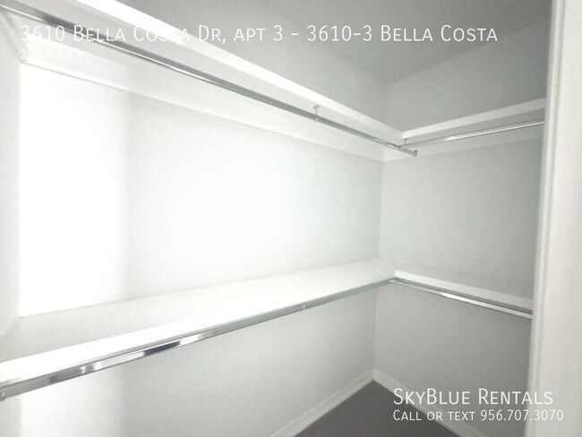Building Photo - 3610 Bella Costa Dr